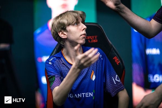 洛杉矶抗议活动升级 海军陆战队准备部署应对